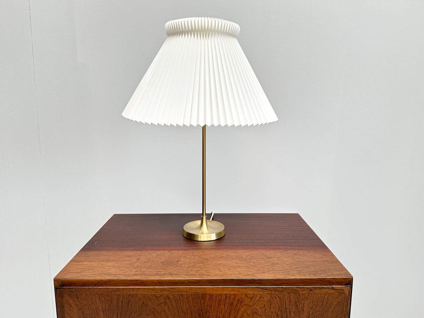 Vintage Le Klint 307 Table Lamp: Brass & Pleated Plastic Shade