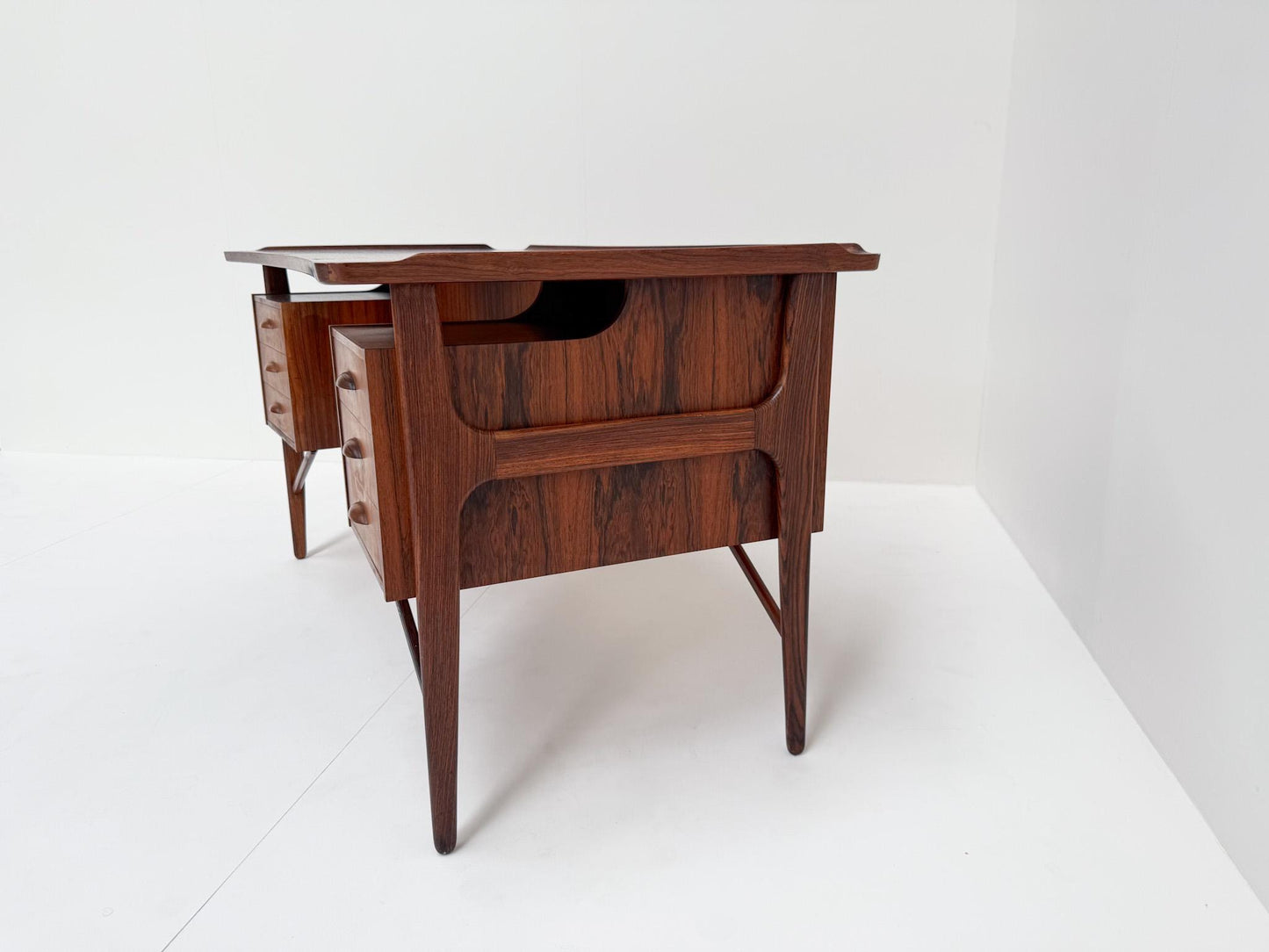 Svend Aage Madsen Danish Vintage Rosewood Desk – 1960s Mid-Century Modern Design