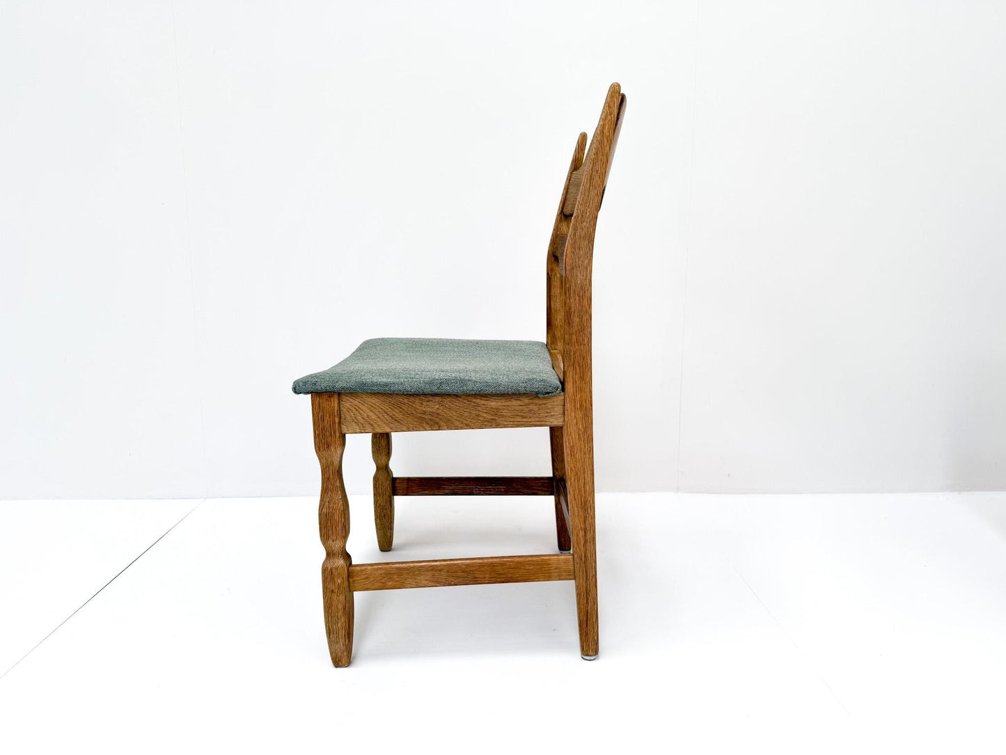 Mid-Century Modern Oak Razorblade Dining Chairs - Henning Kjærnulf - Set of 4