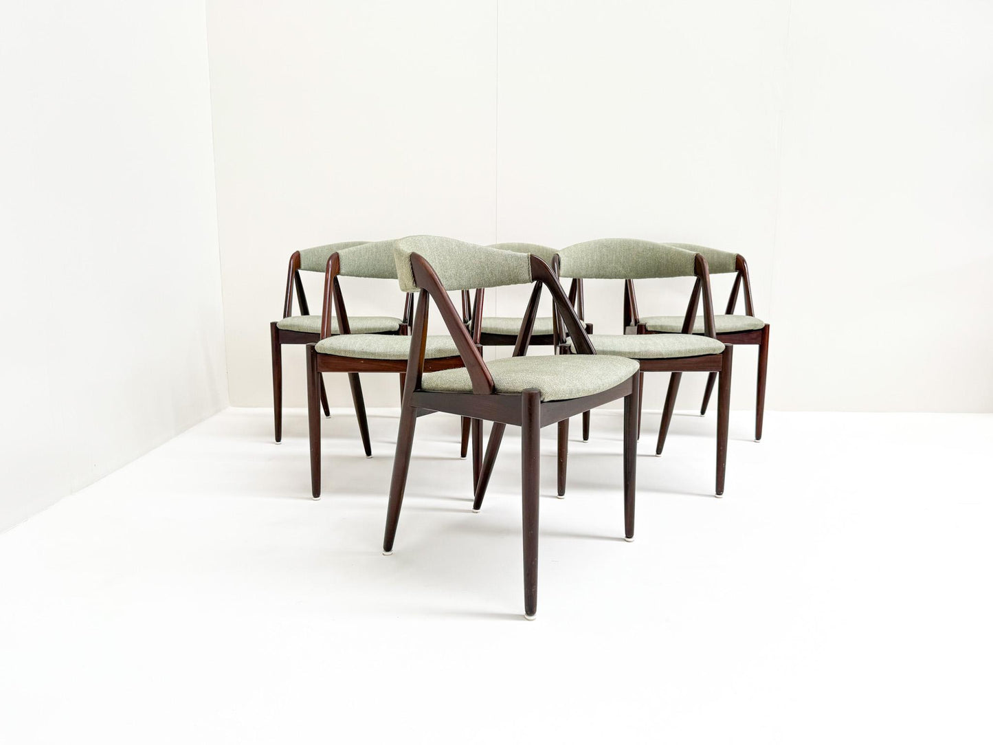 Set of 6 Kai Kristiansen Model 31 teak dining chairs Denmark