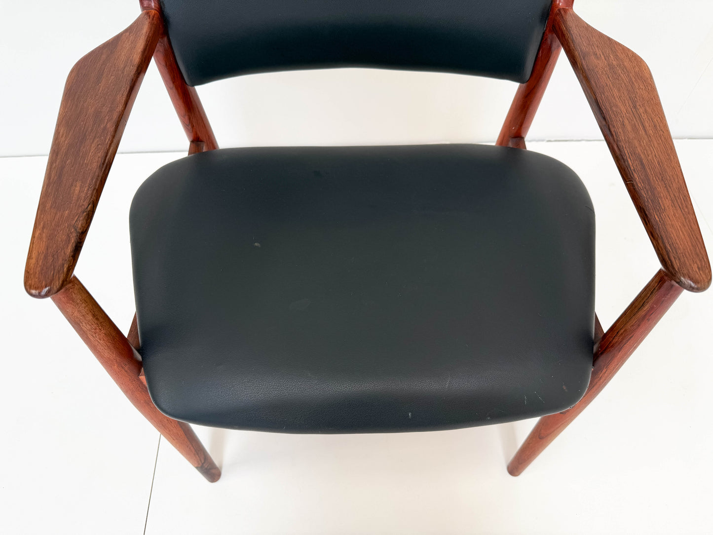 Arne Vodder Armchair Model 62A – Mid-Century Scandinavian Design