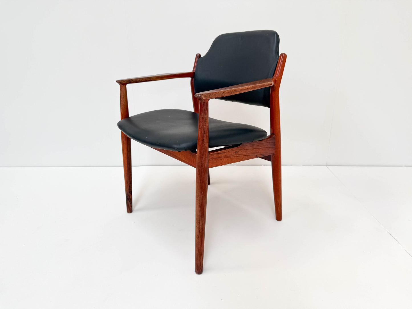 Arne Vodder Armchair Model 62A – Mid-Century Scandinavian Design