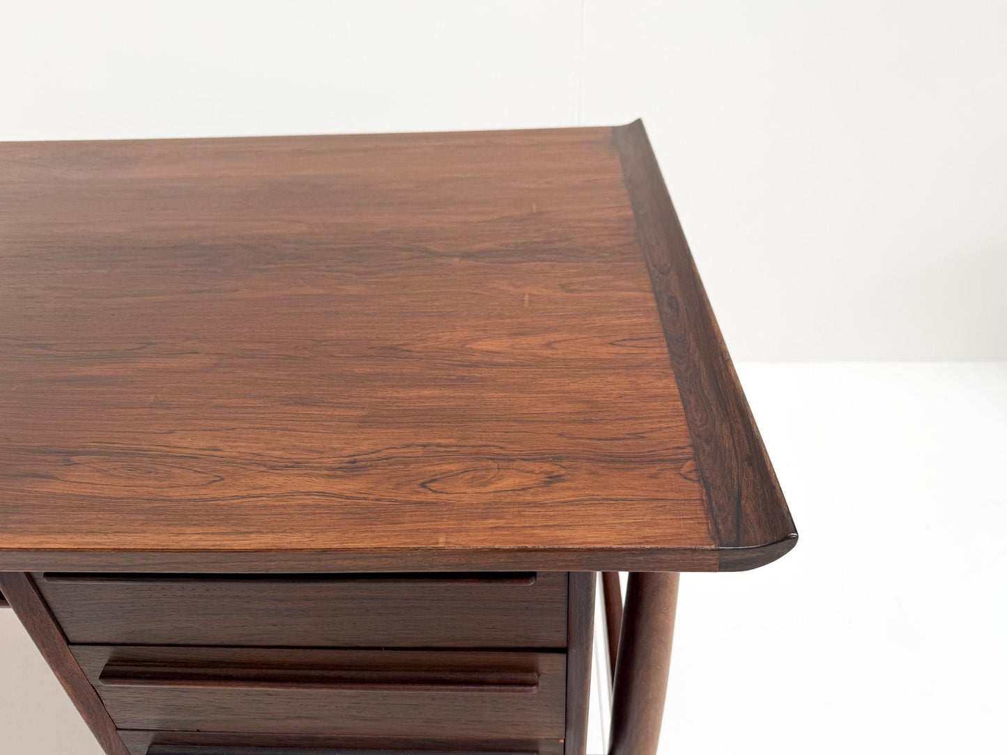 Arne Vodder Desk in Rosewood for H.P. Hansen, Denmark, 1960s