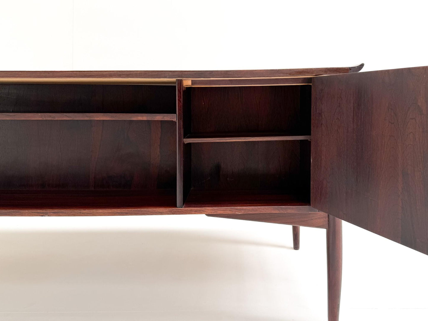 Arne Vodder Desk in Rosewood for H.P. Hansen, Denmark, 1960s
