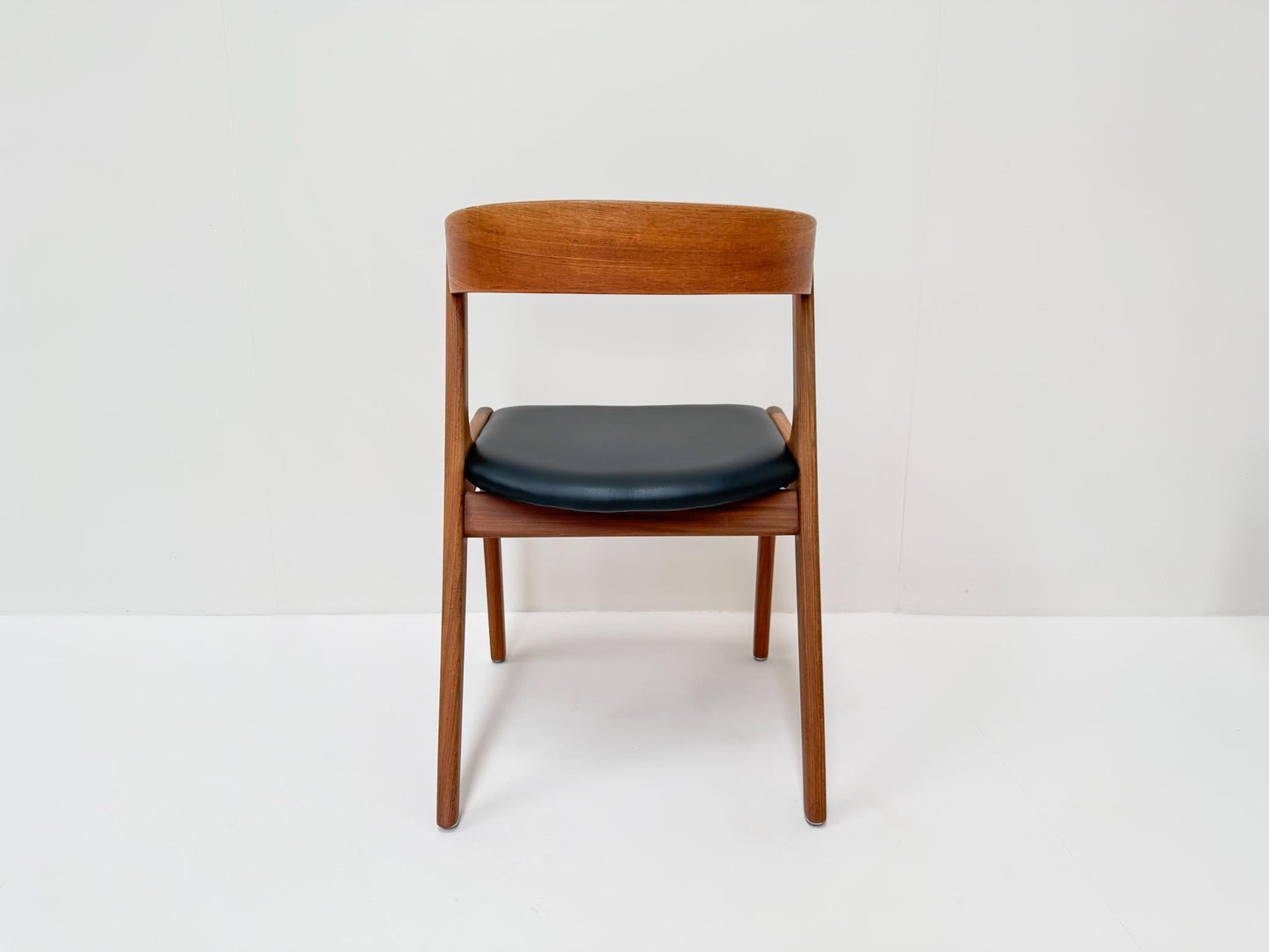 Set of 6 Mid-century Danish Teak Dining Chairs, Anderstrup Mobelfabrik Model 68