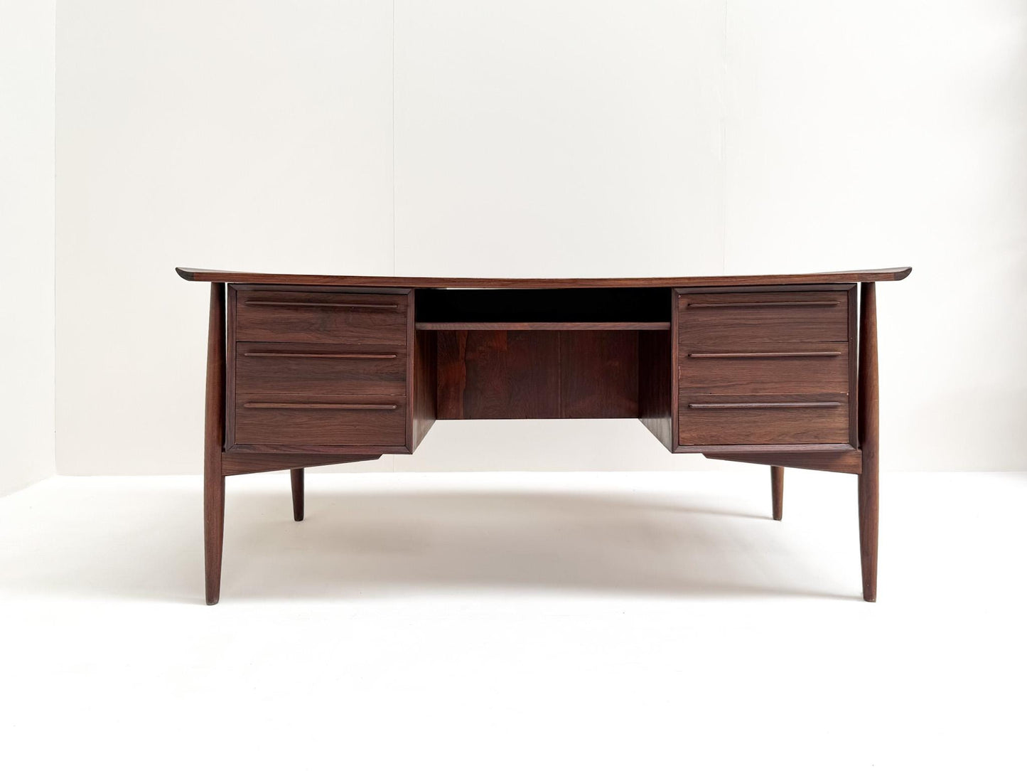 Arne Vodder Desk in Rosewood for H.P. Hansen, Denmark, 1960s