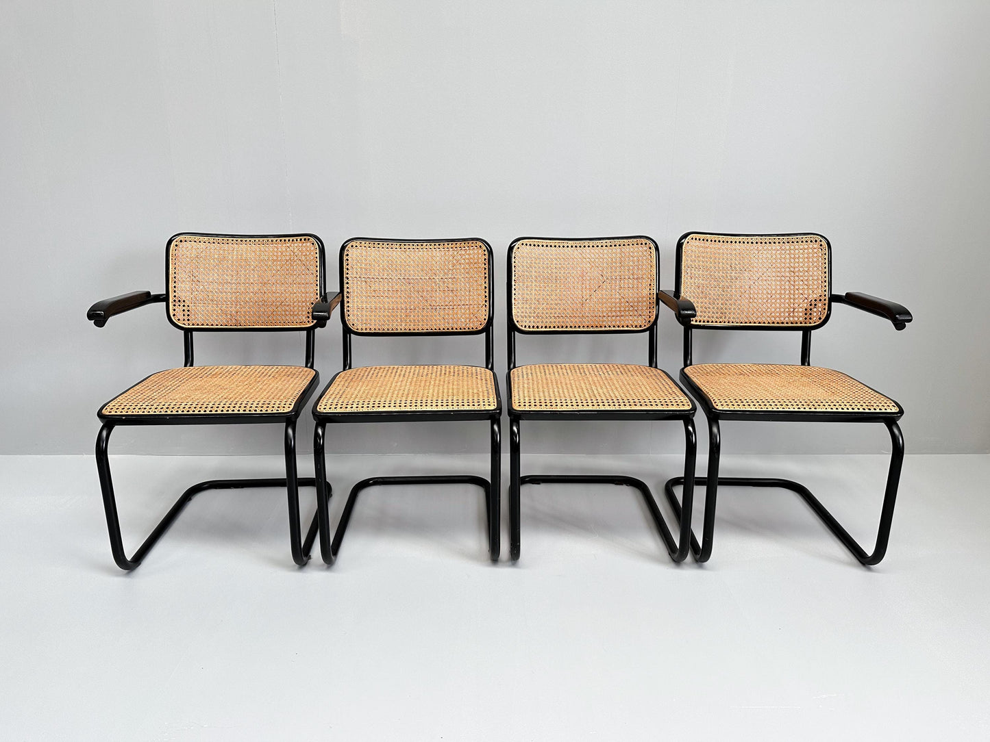 Set of 4 Vintage Cesca Chairs by Marcel Breuer for Thonet, 1980s (2x B64 Armchairs, 2x B32 Side Chairs)