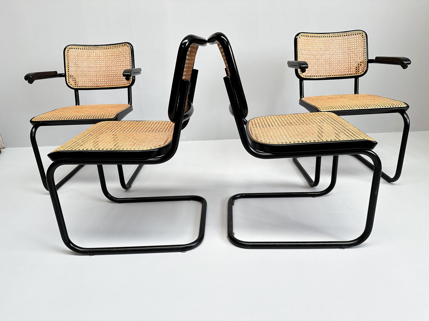 Set of 4 Vintage Cesca Chairs by Marcel Breuer for Thonet, 1980s (2x B64 Armchairs, 2x B32 Side Chairs)