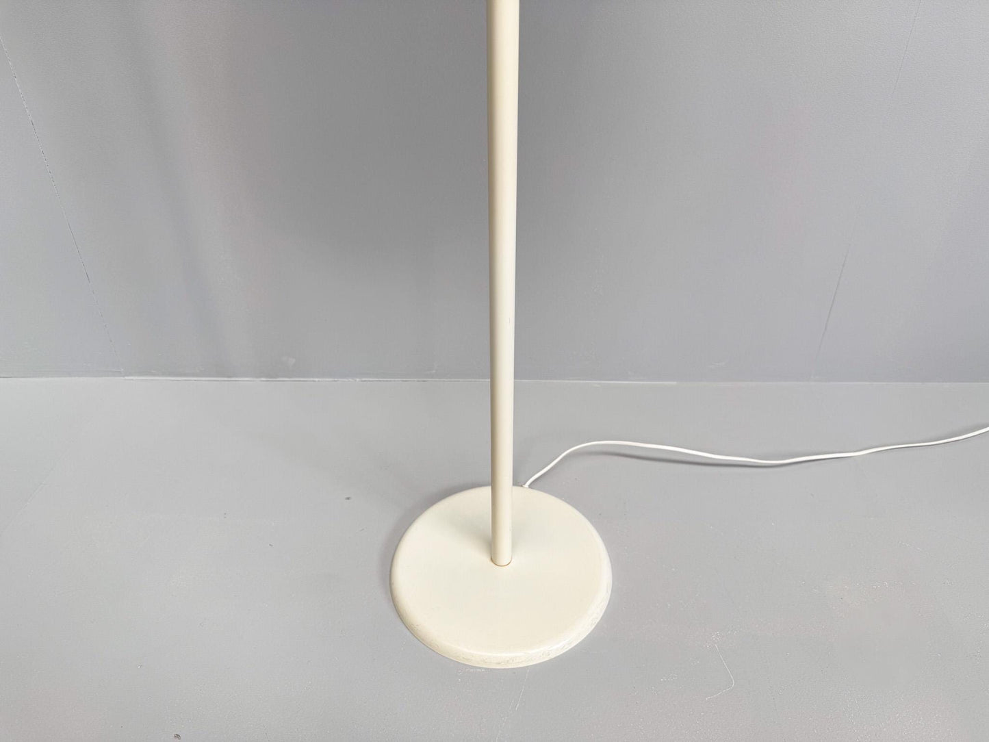 Vintage Lyfa Adina Floor Lamp, 1970s – White Metal Shade – Danish Mid-Century Modern Lighting