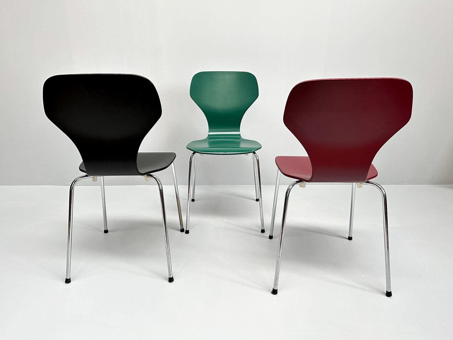 Vintage Set of 3 Danish Modern Chairs by Phoenix, Denmark 1990s.