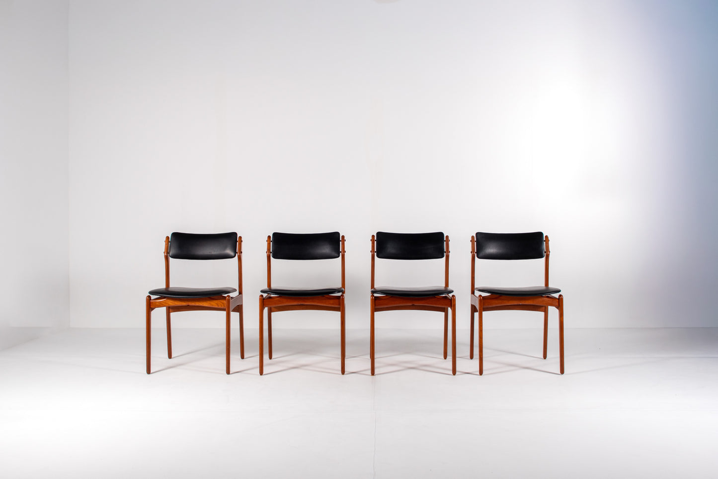 Set of four Scandinavian mid-century teak dining chairs, 1960s