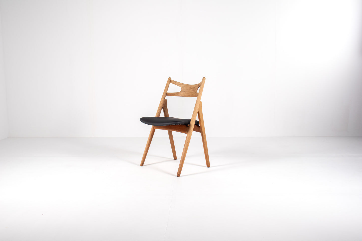 CH29 Sawbuck chairs by Hans J. Wegner, 1950s
