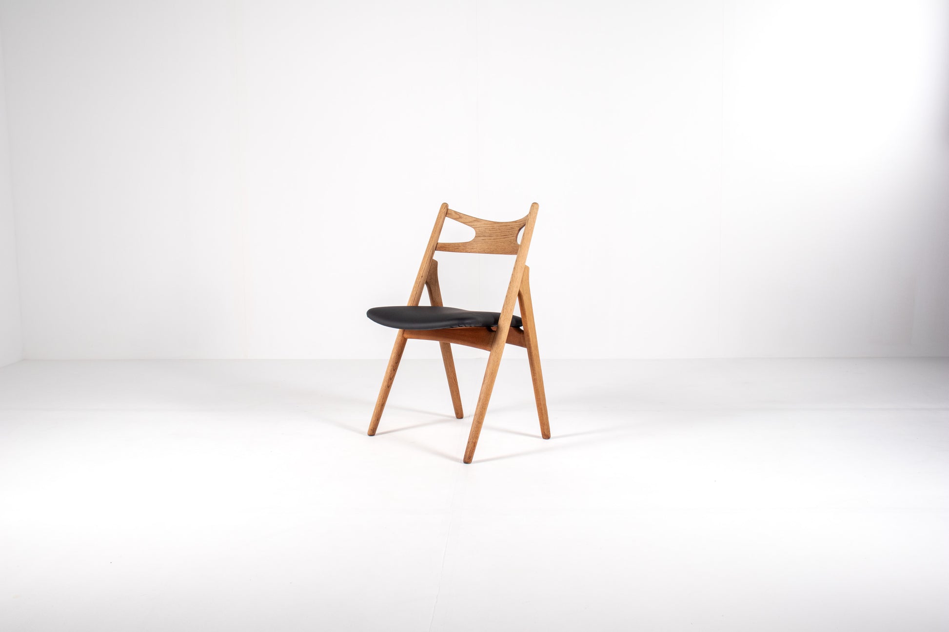 CH29 Sawbuck chairs by Hans J. Wegner, 1950s