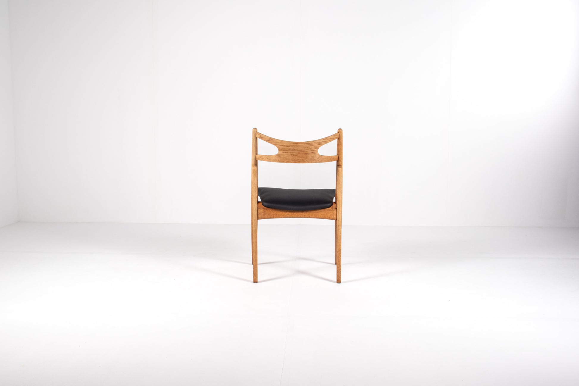 CH29 Sawbuck chairs by Hans J. Wegner, 1950s