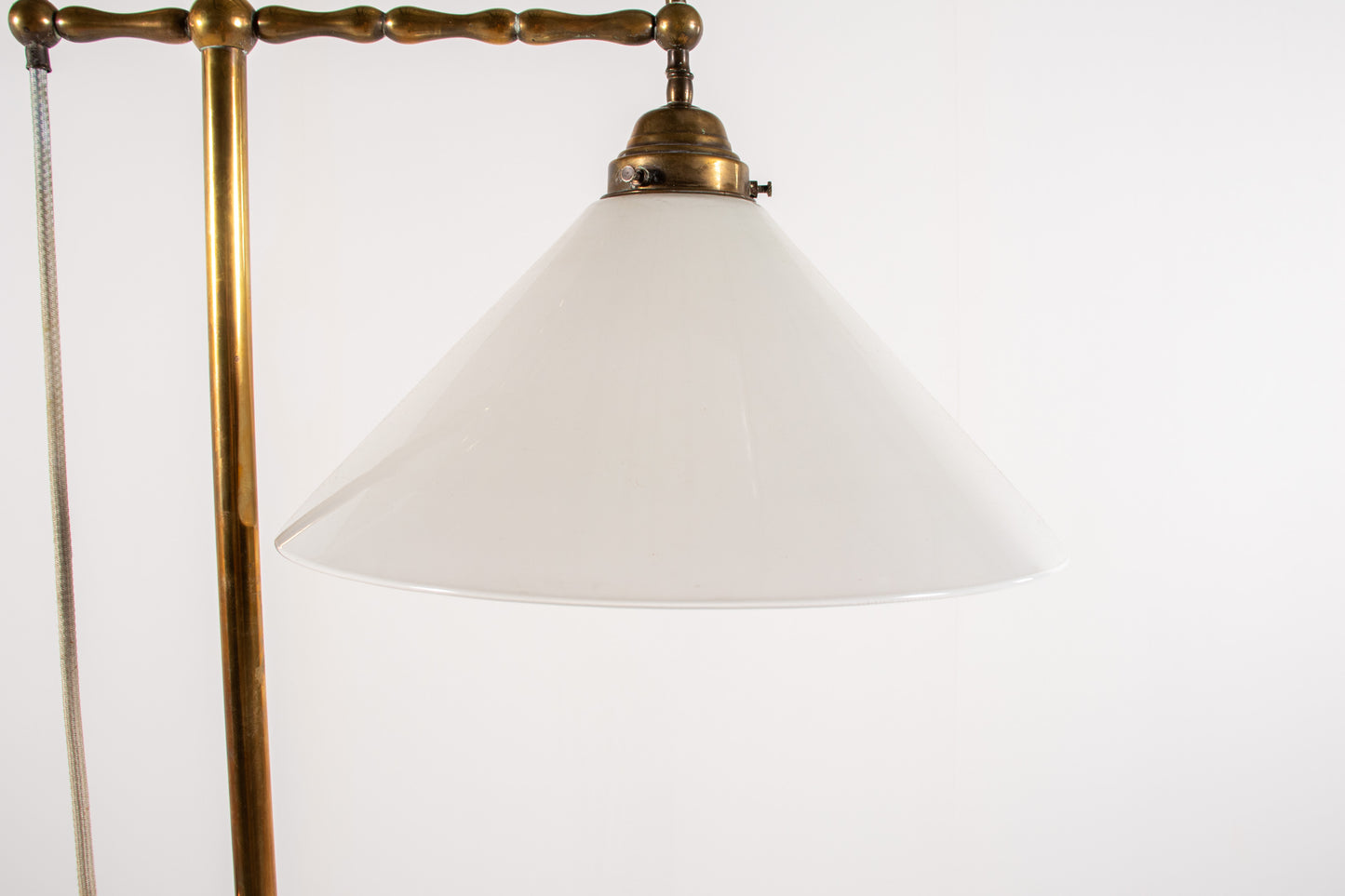 milk glass shade light detail