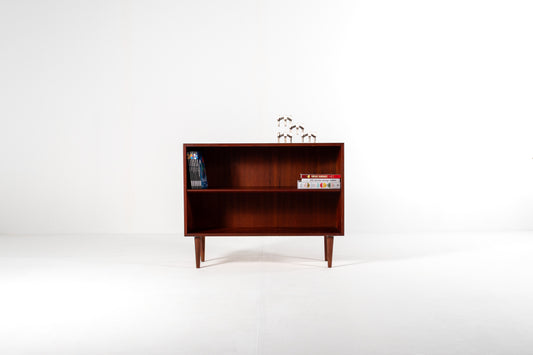 Danish mid century teak low bookcase by Børge Mogensen for Søborg Møbler, front view