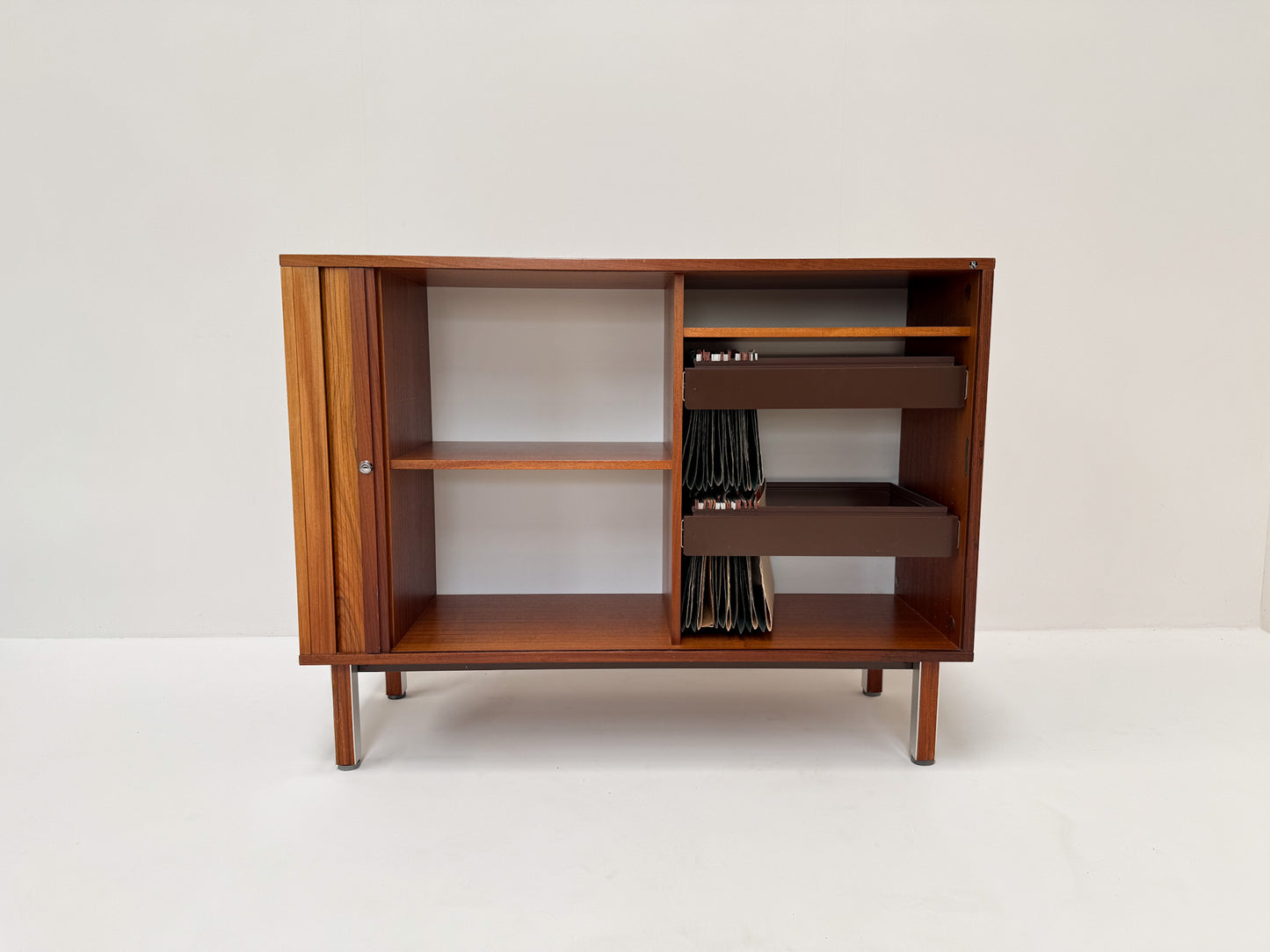 NIPU Danish Rosewood Cabinet – Mid-Century Modern Design