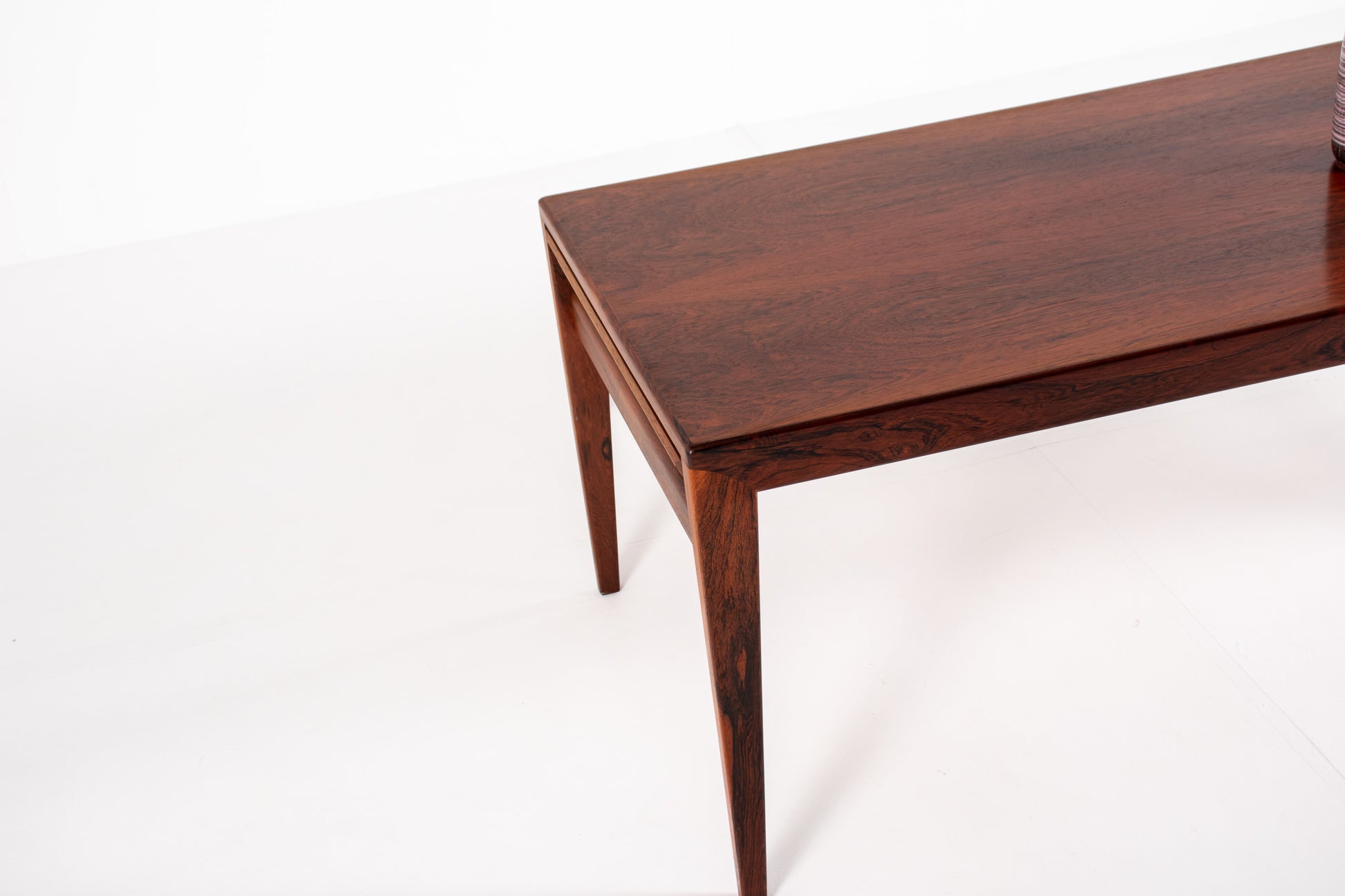 Rosewood grain detail coffee table