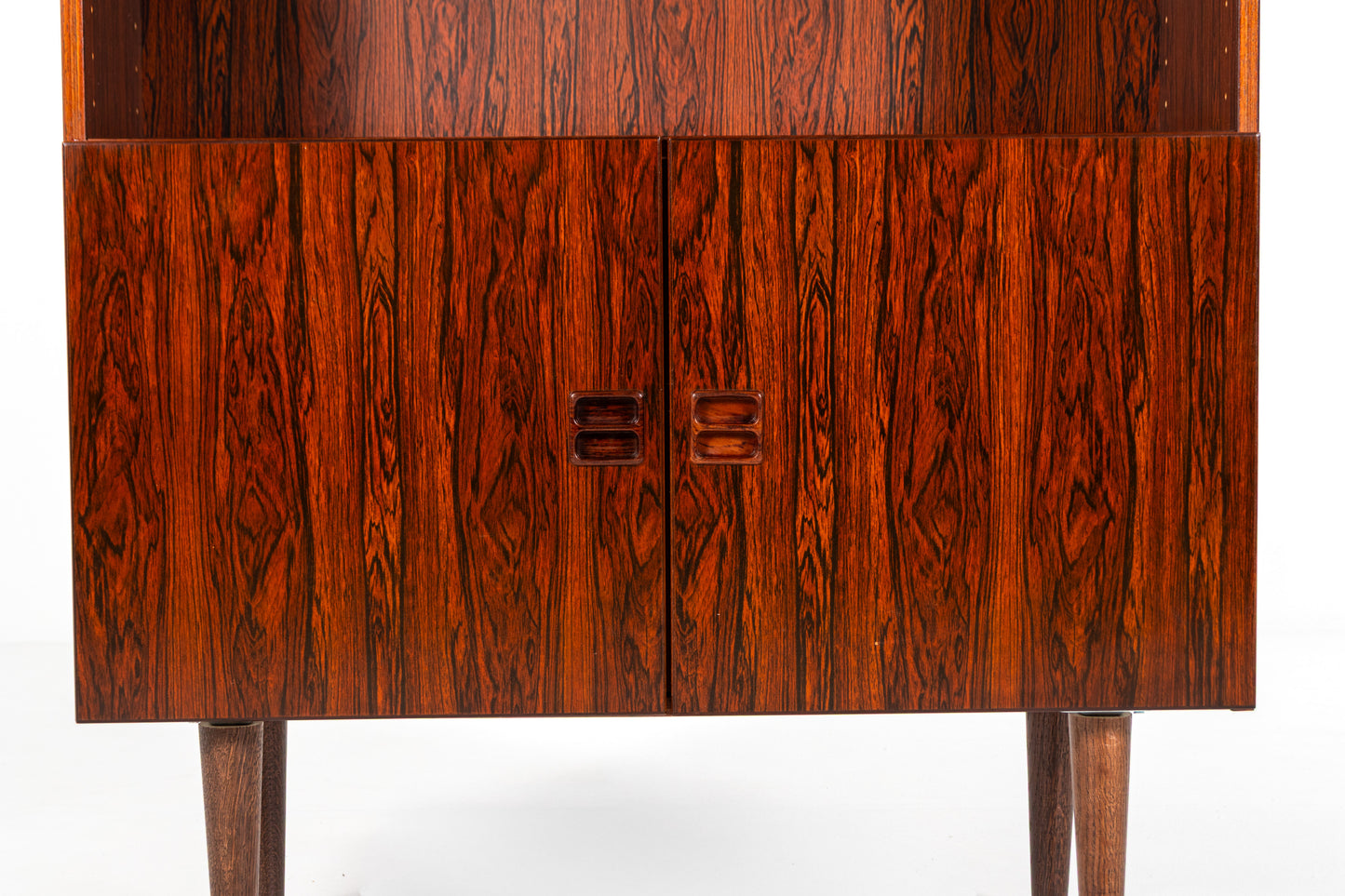 Rosewood grain detail cabinet