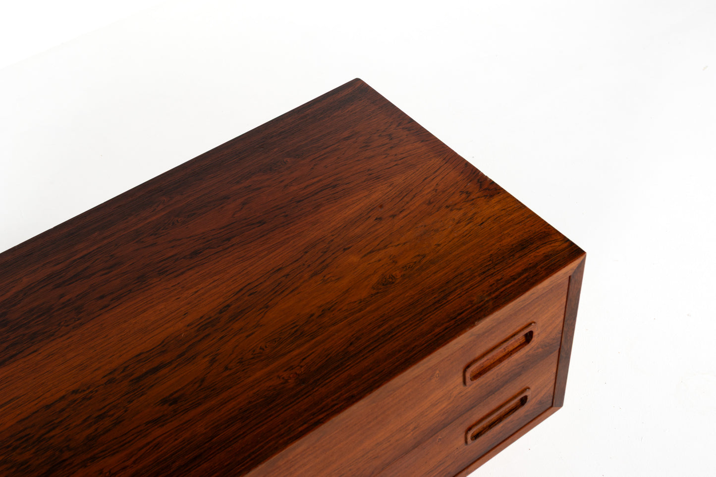 Rosewood grain detail dresser