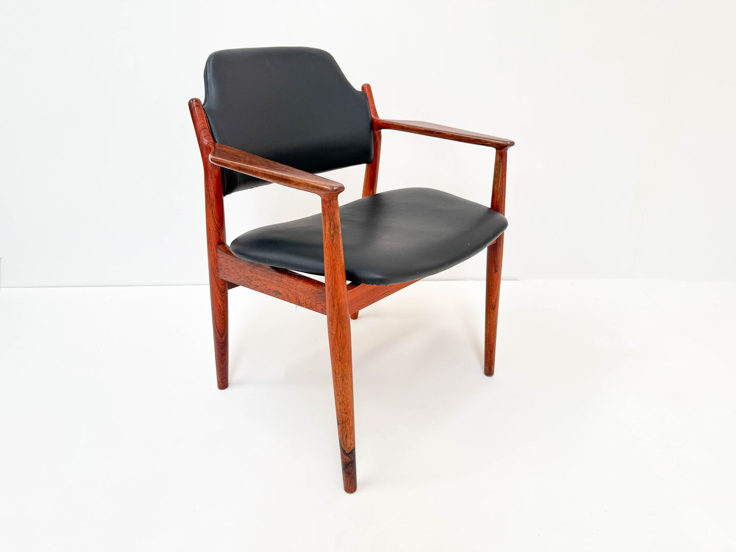 Arne Vodder Armchair Model 62A – Mid-Century Scandinavian Design