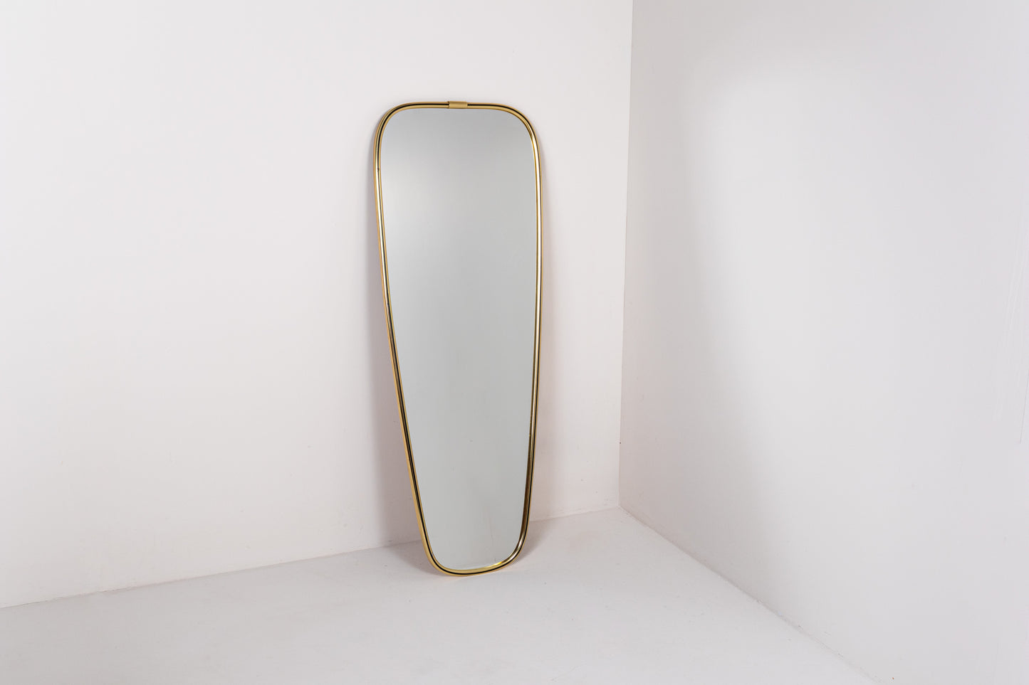 Mid-century brass wall mirror with organic frame, 1960s