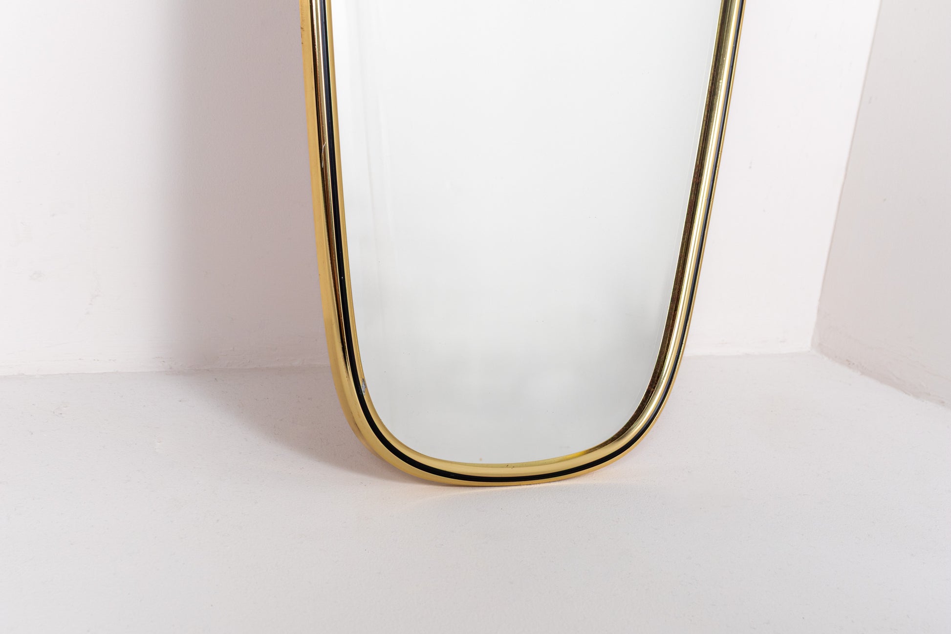 Mid-century brass wall mirror with organic frame, 1960s