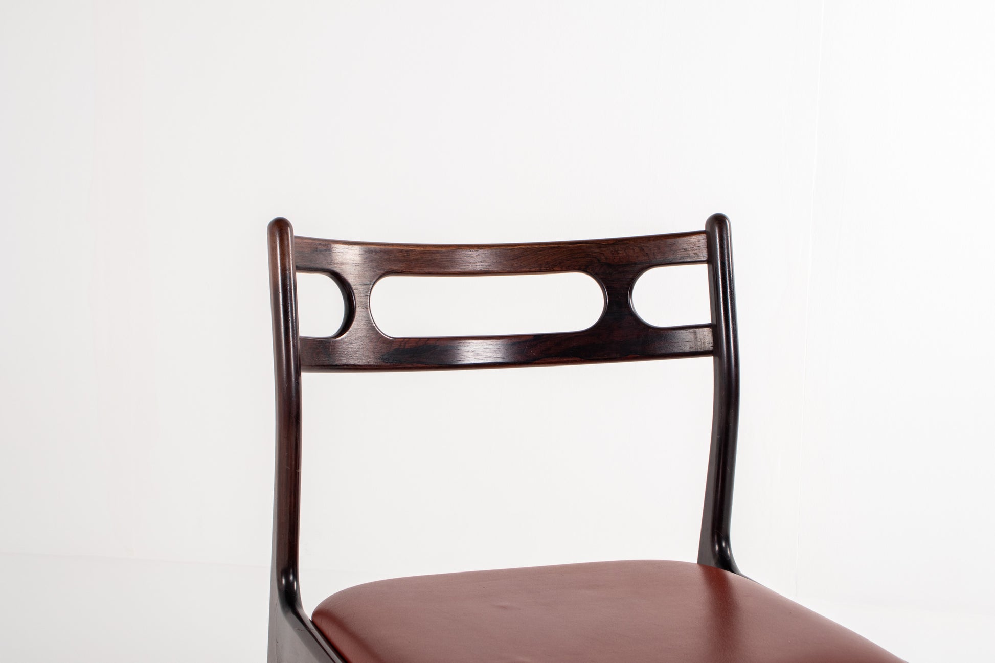1960s Danish modern dining chairs with sculptural backrests by Johannes Andersen