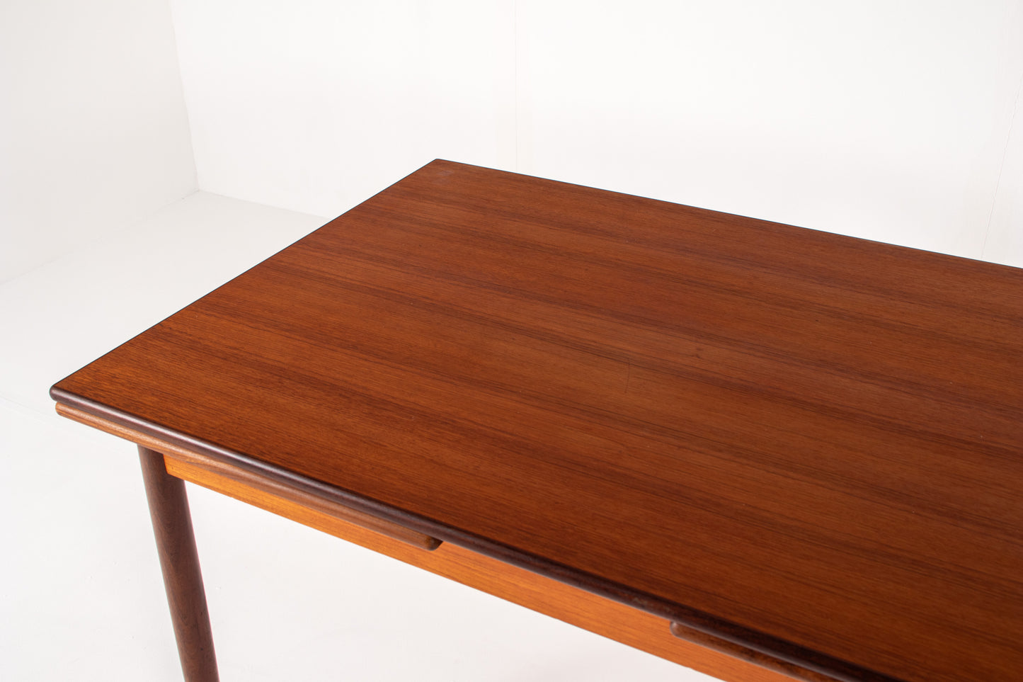 Vintage teak table top grain