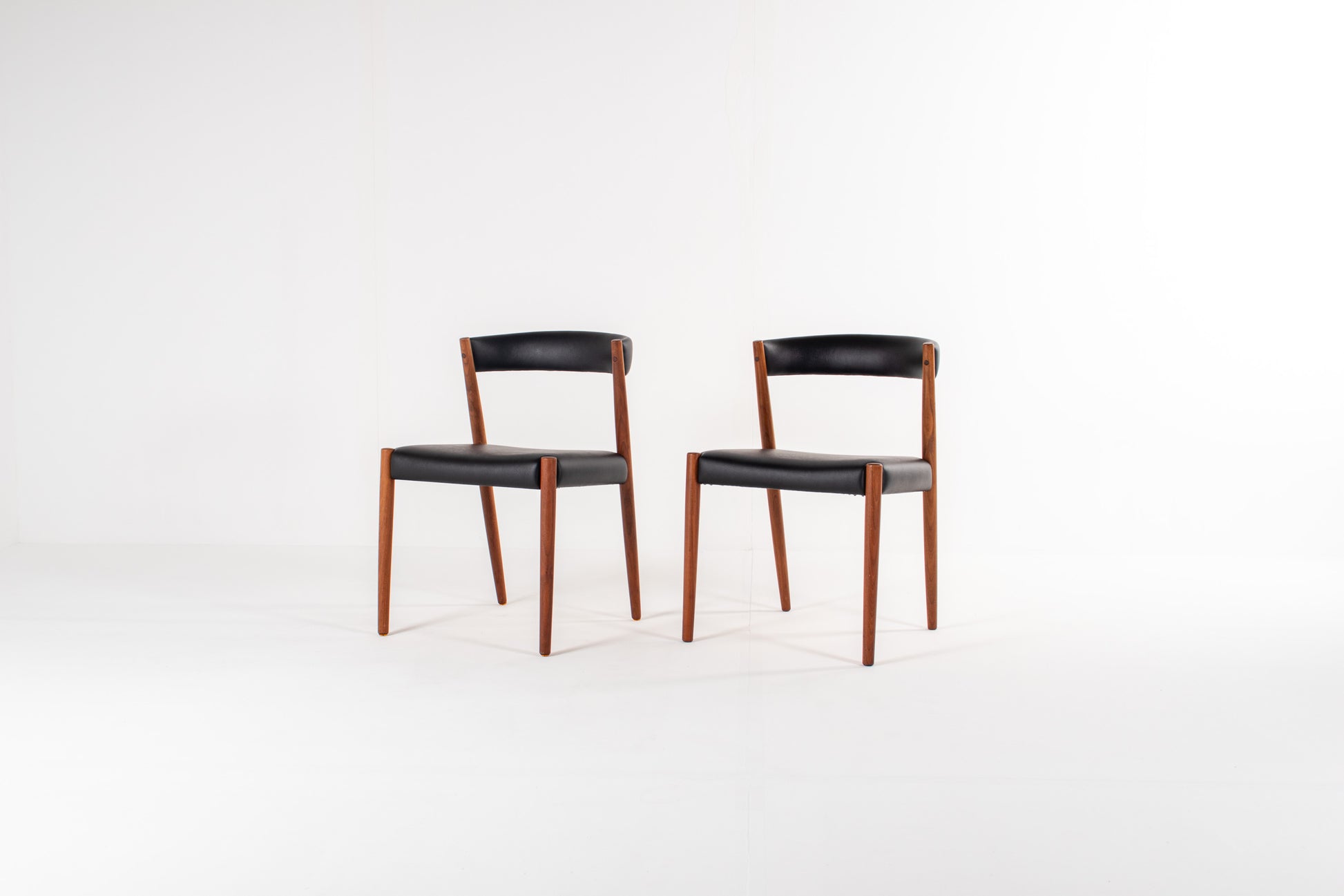 Mid century modern teak dining chairs, minimalist Scandinavian style