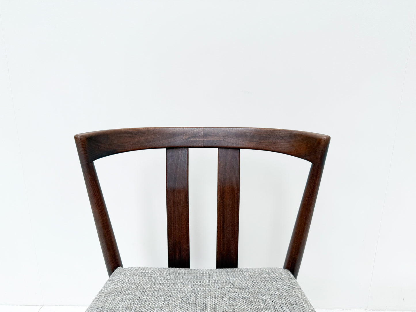 Set of 6 Kai Kristiansen Dining Chairs in Teak – Newly Upholstered