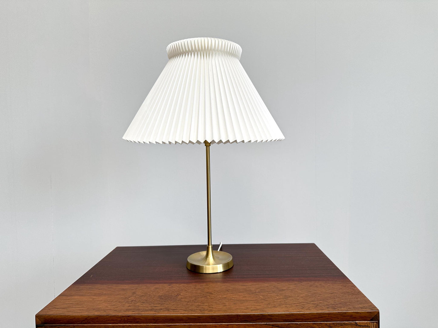 Vintage Le Klint 307 Table Lamp: Brass & Pleated Plastic Shade