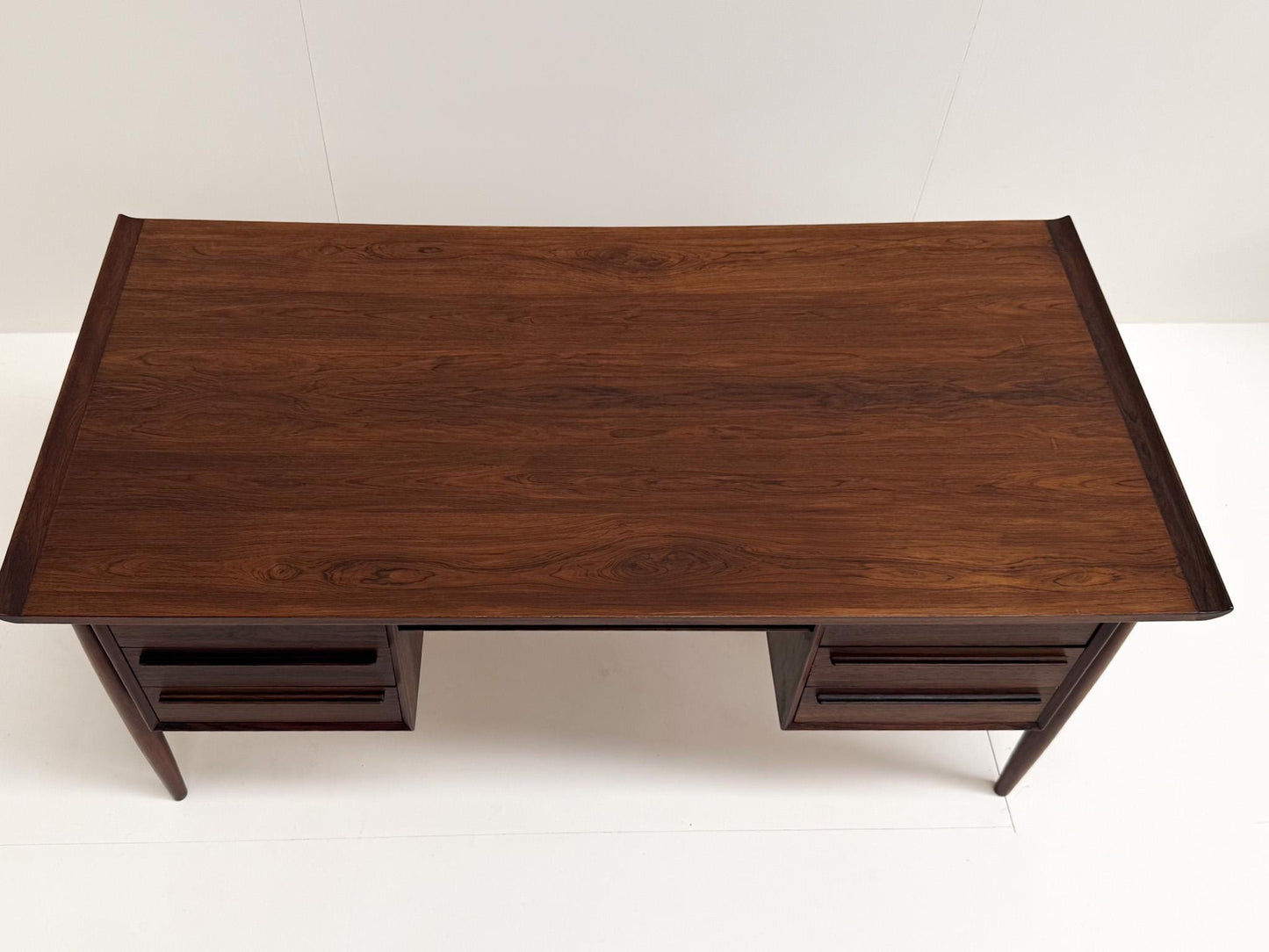 Arne Vodder Desk in Rosewood for H.P. Hansen, Denmark, 1960s