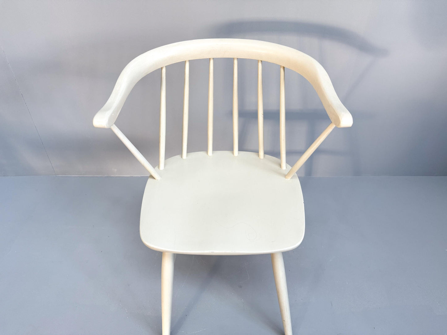 Set of 4 White Lacquered Spindle Chairs, Nesto Sweden, 1960s