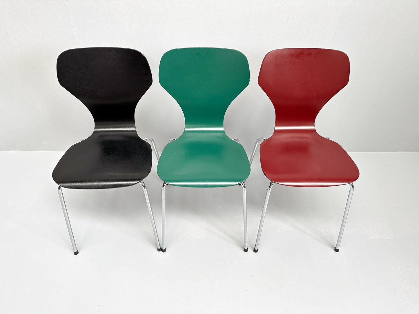 Vintage Set of 3 Danish Modern Chairs by Phoenix, Denmark 1990s.